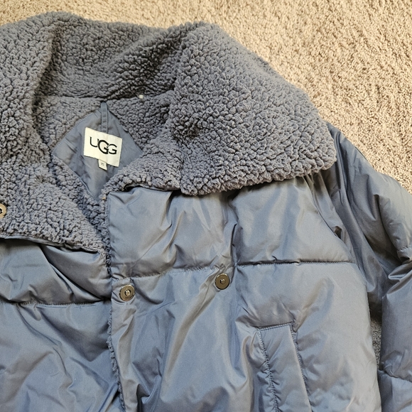 UGG Women's Patricia Sherpa Lined Puffer Jacket Blue Size XS Cropped Hip Length - Picture 9 of 9